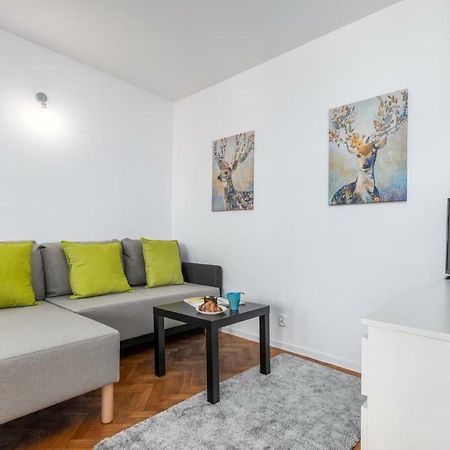 Apartaments Solec 79 By Noclegi Renters Варшава Екстериор снимка