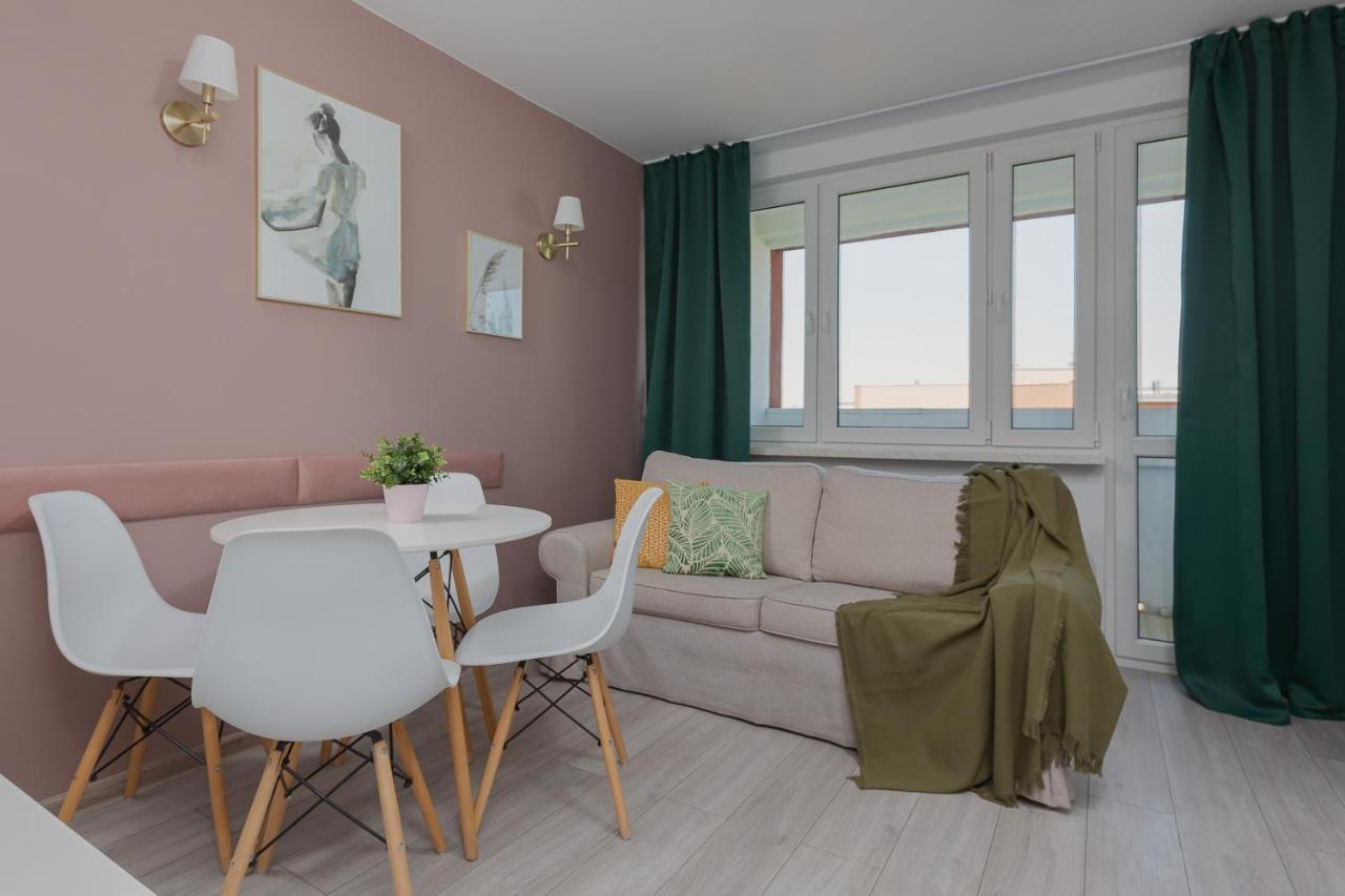 Apartaments Solec 79 By Noclegi Renters Варшава Екстериор снимка
