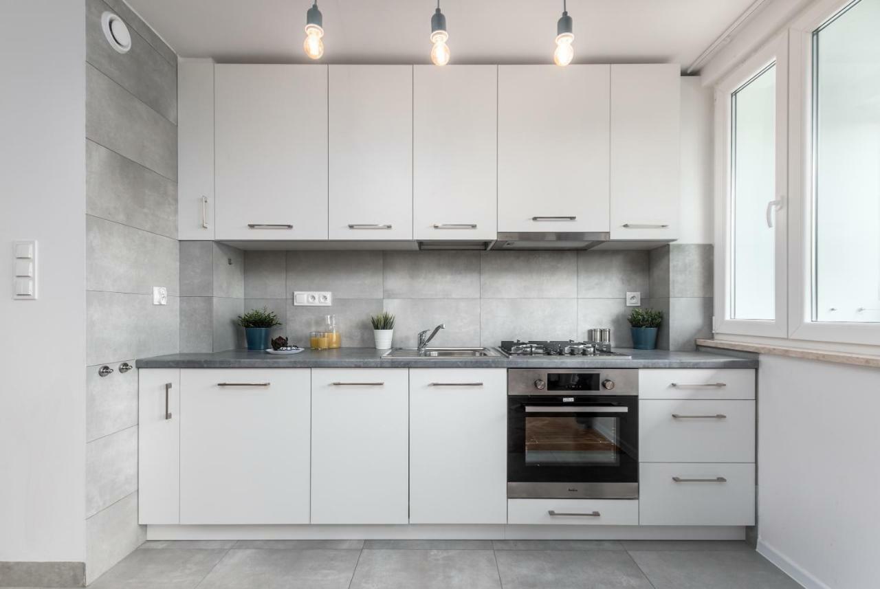 Apartaments Solec 79 By Noclegi Renters Варшава Екстериор снимка