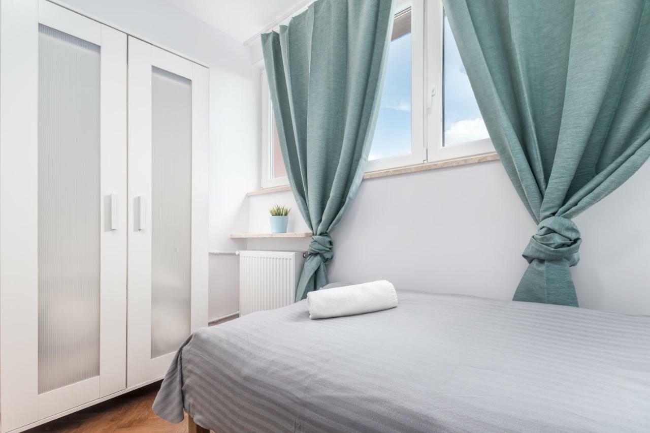 Apartaments Solec 79 By Noclegi Renters Варшава Екстериор снимка