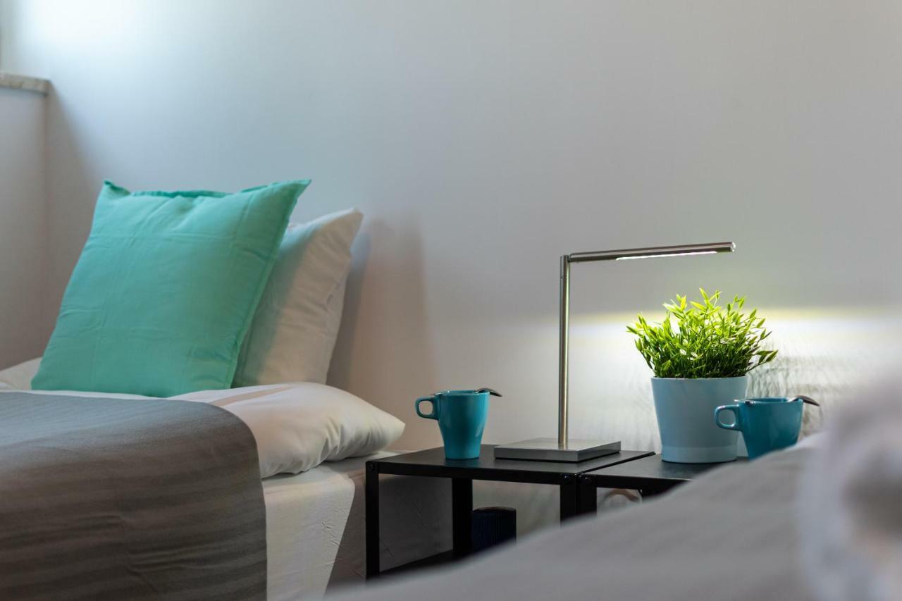 Apartaments Solec 79 By Noclegi Renters Варшава Екстериор снимка